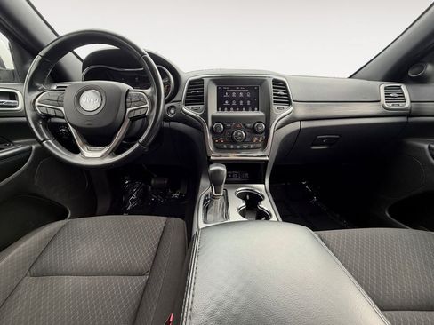 Used 2021 Jeep Grand Cherokee Laredo RWD image 11