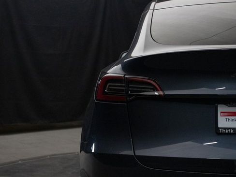 Used 2023 Tesla Model Y Long Range image 12