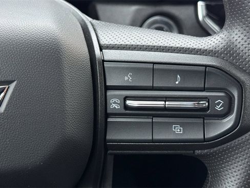 Certified 2024 Chevrolet Colorado Trail Boss w/ Technology Package image 25