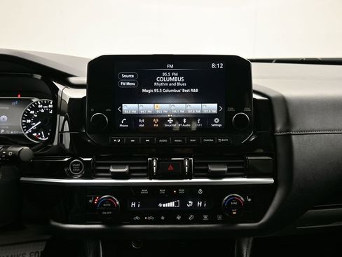 Used 2022 Nissan Pathfinder SL image 26