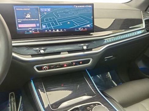 Used 2025 BMW X5 xDrive40i w/ M Sport Package image 46