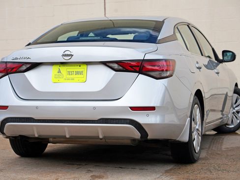 Used 2020 Nissan Sentra S FWD image 3