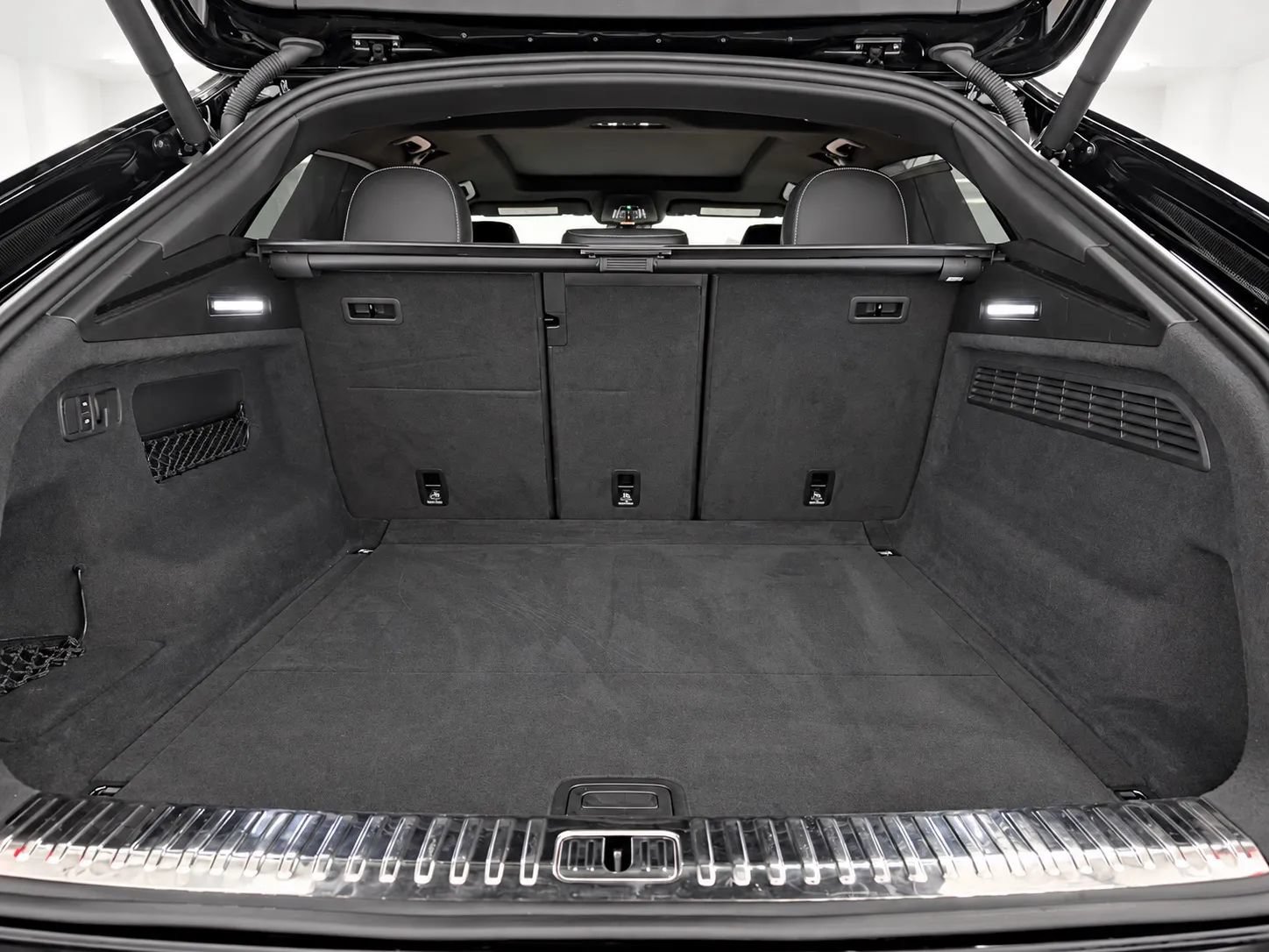 Used 2021 Audi SQ8 Prestige w/ Prestige Package AWD/4WD image 18