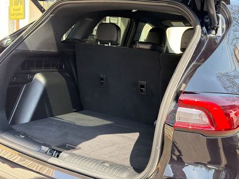 Used 2023 Ford Escape ST-Line Select image 8