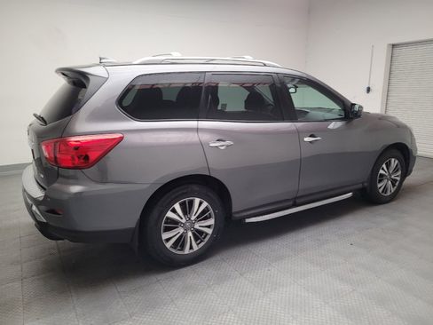 Used 2019 Nissan Pathfinder SV FWD image 10