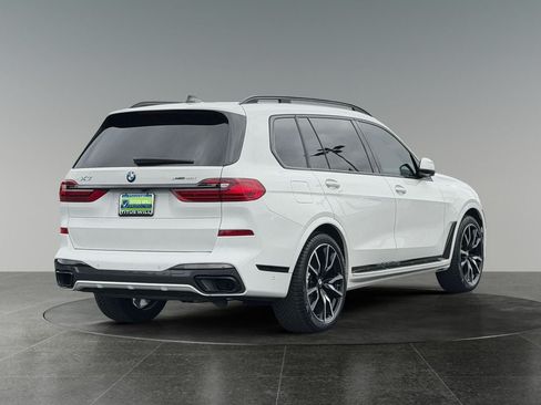 Used 2021 BMW X7 xDrive40i w/ M Sport Package AWD/4WD image 9