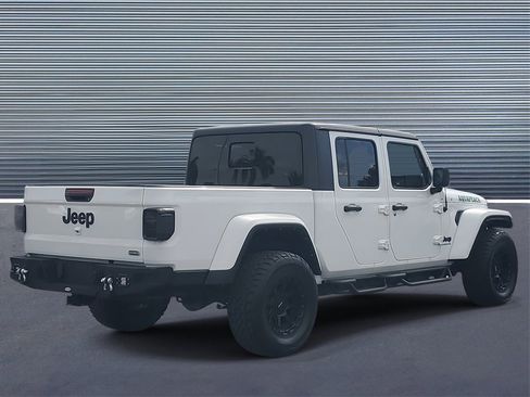 Used 2022 Jeep Gladiator Overland w/ Popular Equipment Package image 3