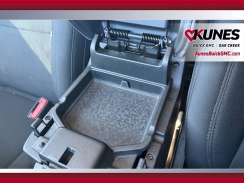 Used 2023 Jeep Gladiator Overland image 22