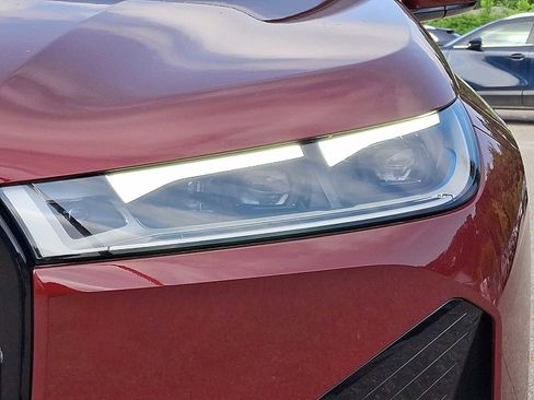 Used 2025 BMW iX M60 image 9