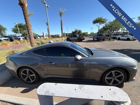 Used 2025 Ford Mustang Coupe RWD image 6