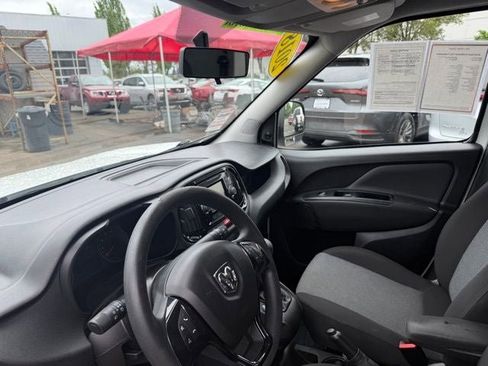 Used 2018 RAM ProMaster City Tradesman FWD image 11