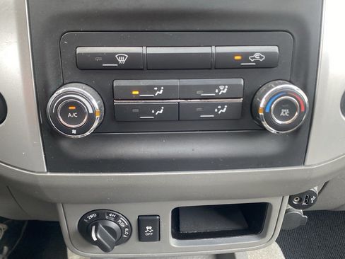 Used 2017 Nissan Frontier SV AWD/4WD image 29