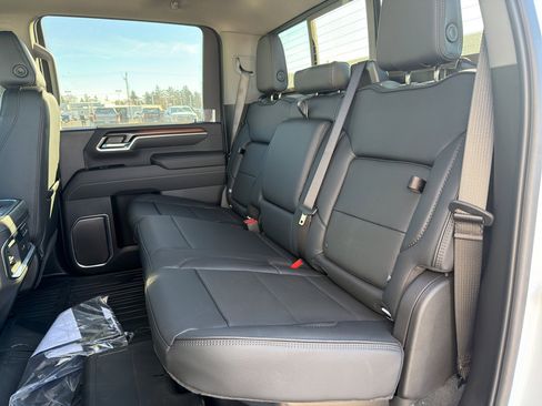New 2026 GMC Sierra 2500 Denali w/ Denali Reserve Package image 18