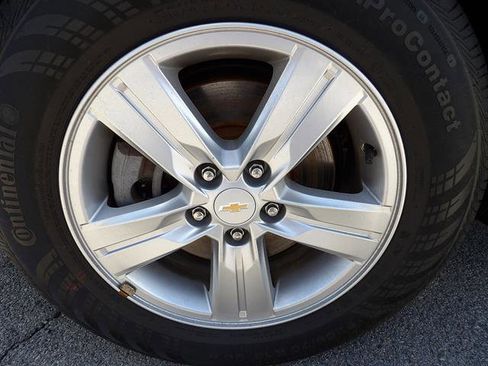 Certified 2022 Chevrolet Trax LS w/ Tint and Cruise Package AWD/4WD image 9