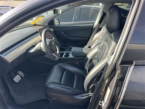 Used 2022 Tesla Model Y Performance image 7