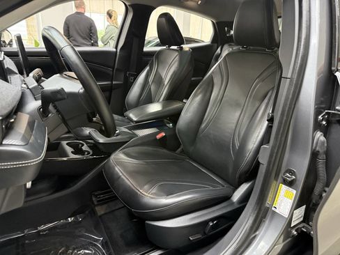 Used 2021 Ford Mustang Mach-E Premium image 11