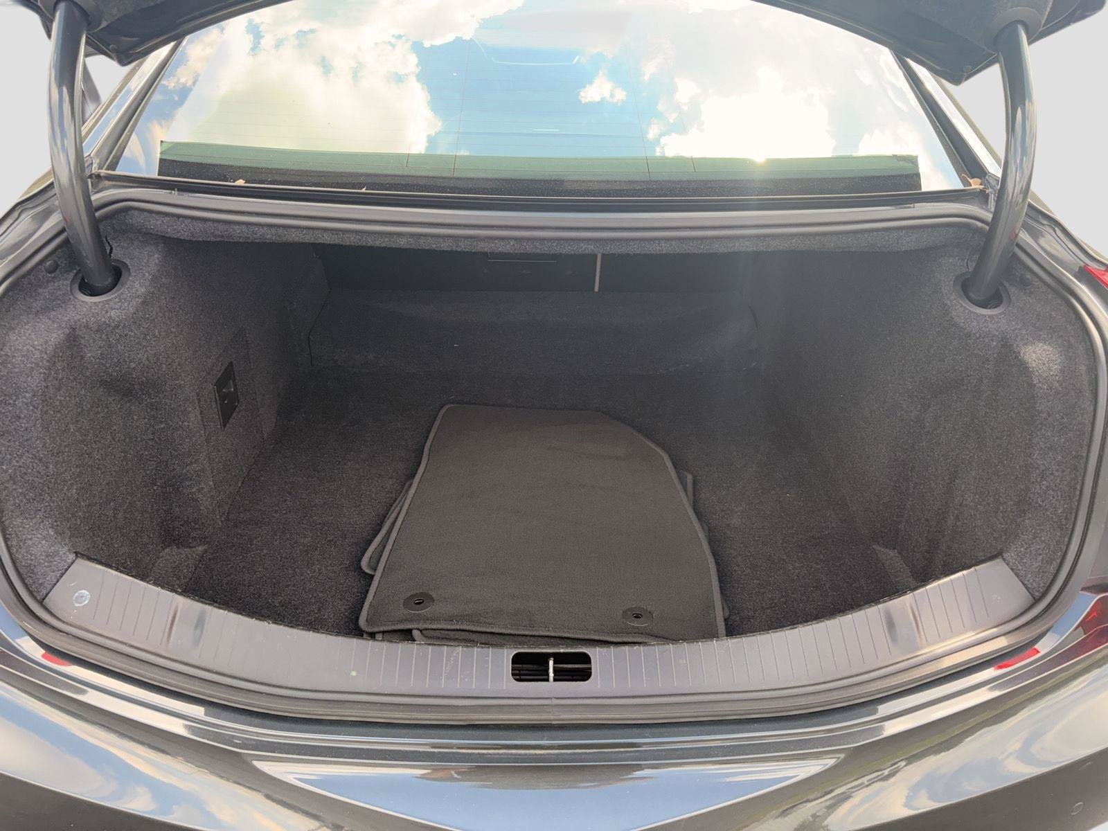 Used 2016 Cadillac XTS Luxury FWD image 18