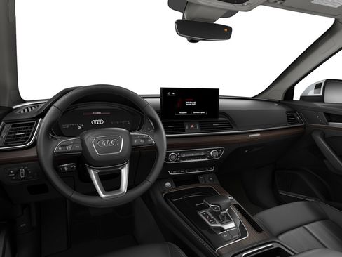 Certified 2023 Audi Q5 2.0T Premium Plus w/ Premium Plus Package AWD/4WD image 3