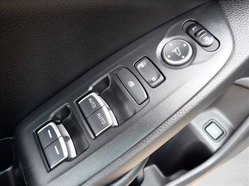 Used 2021 Honda Accord Touring image 14