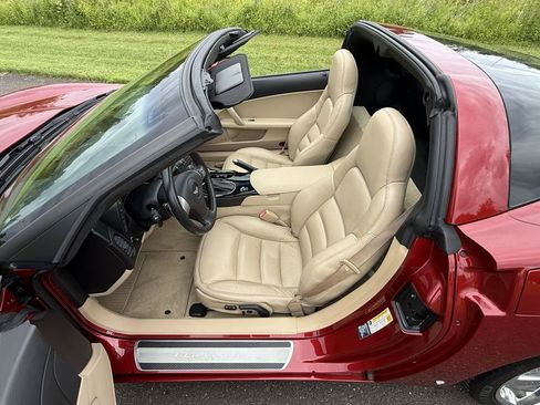 Used 2008 Chevrolet Corvette Coupe w/ Preferred Equipment Group RWD image 12