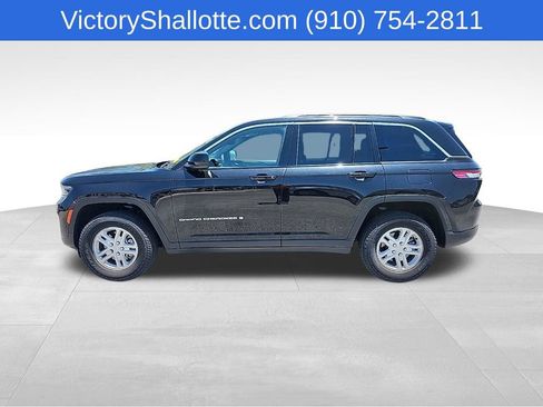 Used 2024 Jeep Grand Cherokee Laredo w/ Trailer Tow Package RWD image 15