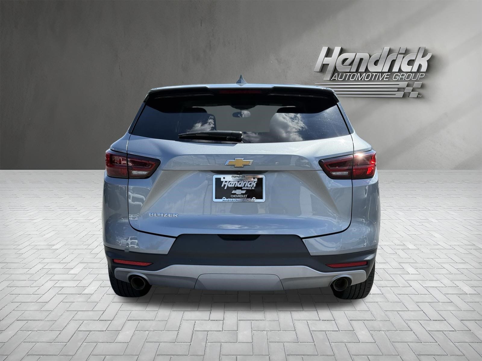 Used 2025 Chevrolet Blazer LT FWD image 9