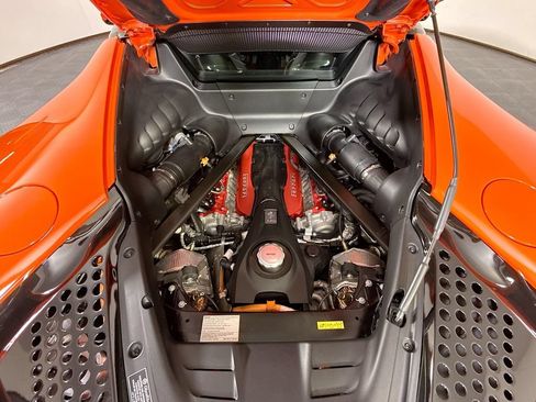 Used 2021 Ferrari SF90 Stradale AWD/4WD image 8
