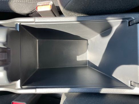 Certified 2025 Honda HR-V LX image 20