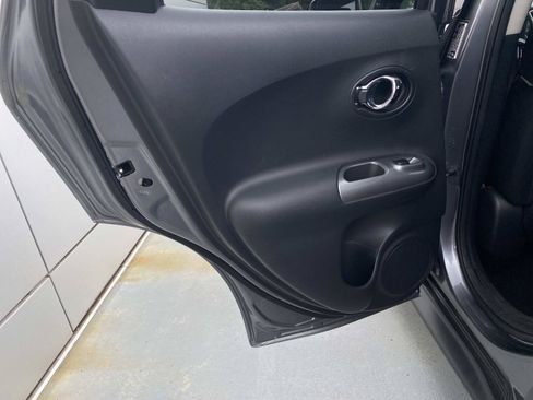 Used 2017 Nissan Juke SV AWD/4WD image 12