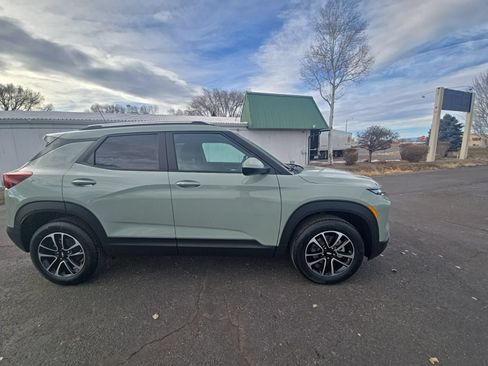 New 2026 Chevrolet TrailBlazer LT w/ Convenience Package AWD/4WD image 2