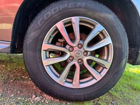 Used 2015 Nissan Pathfinder S image 7