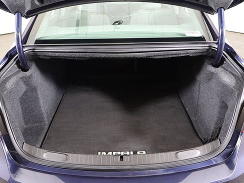 Used 2018 Chevrolet Impala LT image 18