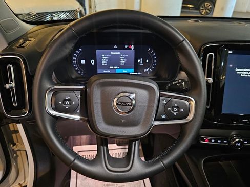 Used 2024 Volvo XC40 B5 Core AWD/4WD image 20