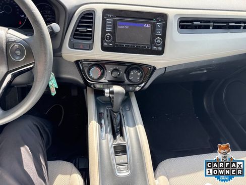 Used 2018 Honda HR-V LX image 21