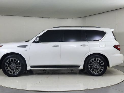 Used 2021 Nissan Armada Platinum w/ Captain's Chairs Package image 4