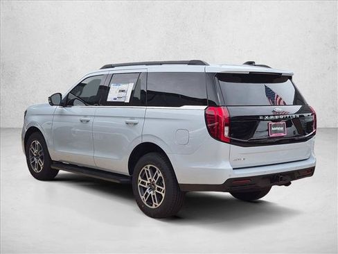 New 2026 Ford Expedition Active RWD image 9