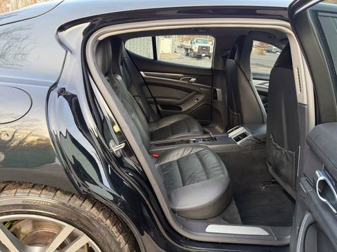 Used 2011 Porsche Panamera image 25