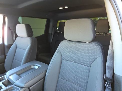 Used 2022 Chevrolet Silverado 1500 Custom Trail Boss w/ LPO, Dark Essentials Package AWD/4WD image 19