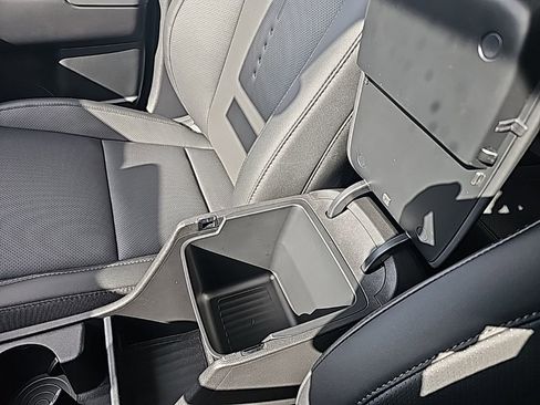 New 2026 Hyundai Kona SEL Premium image 24