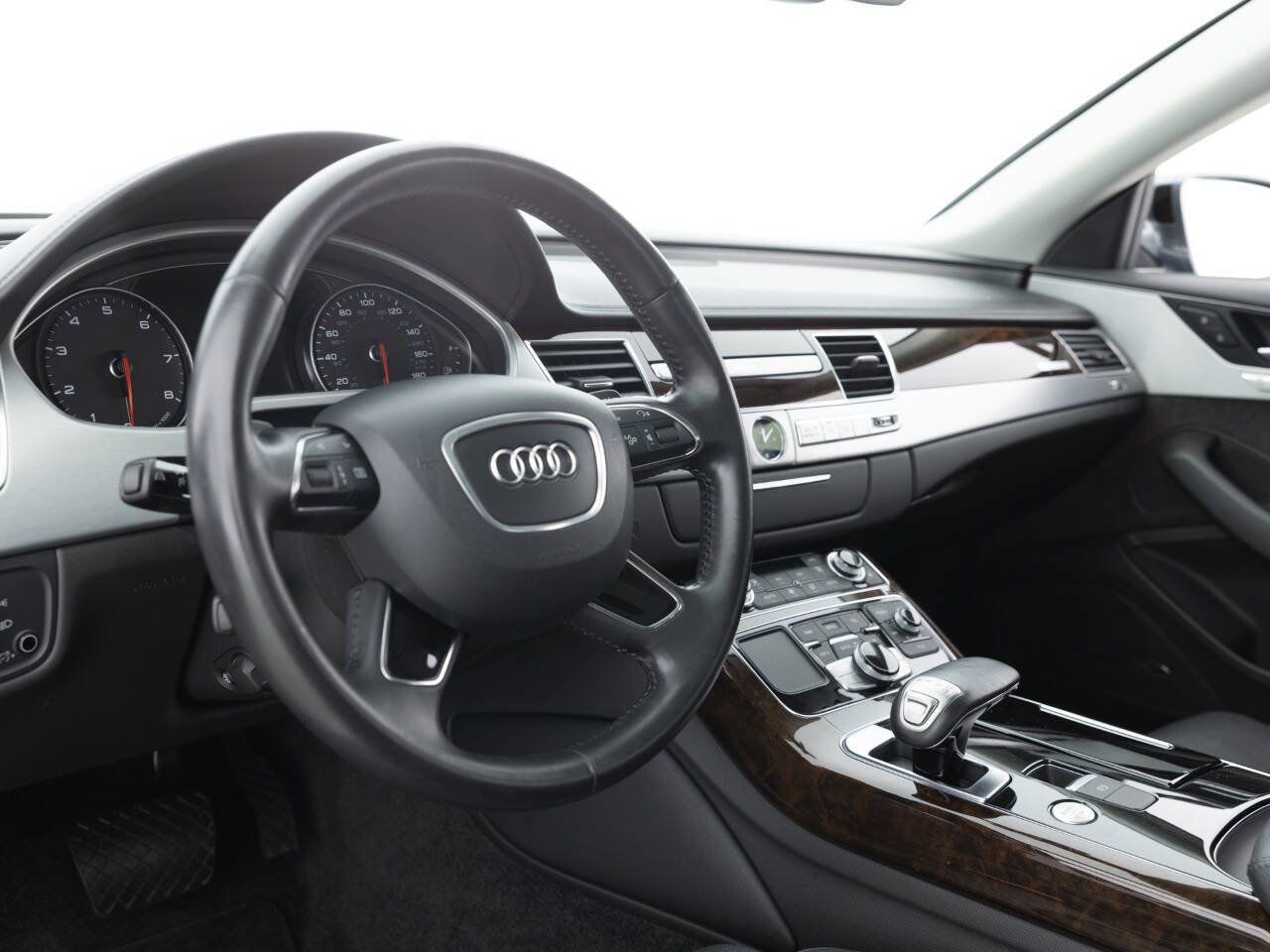 Used 2014 Audi A8 3.0T AWD/4WD image 23