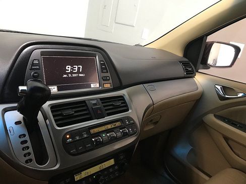 Used 2010 Honda Odyssey EX-L image 27