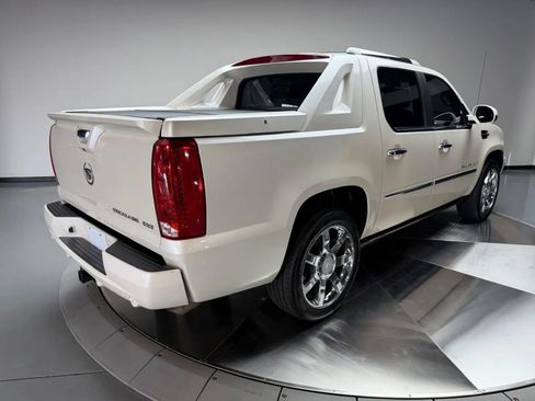 Used 2008 Cadillac Escalade EXT AWD/4WD image 2