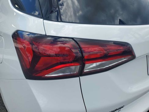 Used 2024 Chevrolet Equinox LT w/ LPO, Floor Liner Package FWD image 5