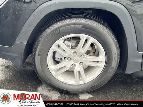 Certified 2023 GMC Terrain SLE w/ Driver Convenience Package FWD image 9