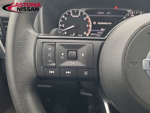 Used 2021 Nissan Rogue SV image 33