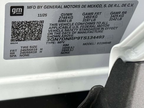 New 2026 Chevrolet Equinox EV LT image 28