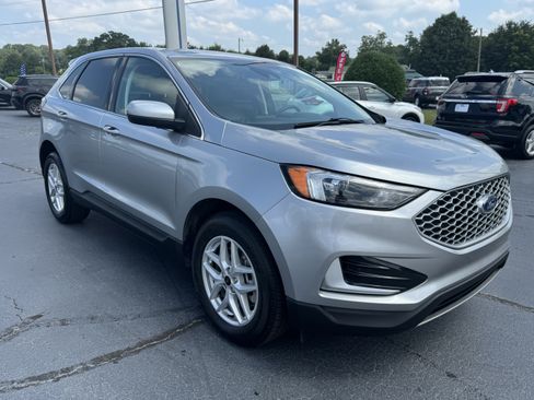 Certified 2024 Ford Edge SEL AWD/4WD image 4