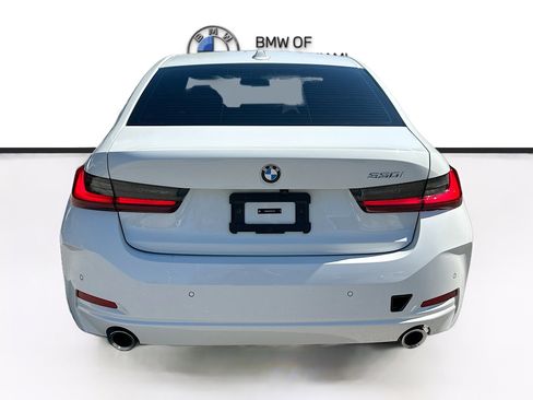 Used 2025 BMW 330i Sedan w/ M Sport Package image 6