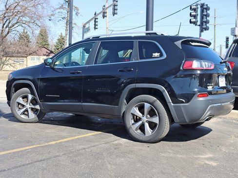 Used 2019 Jeep Cherokee Limited AWD/4WD image 11