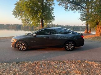 Used 2016 Chevrolet Malibu LT image 1